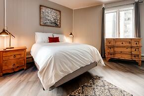 Gold Camp Condominiums by CRMR