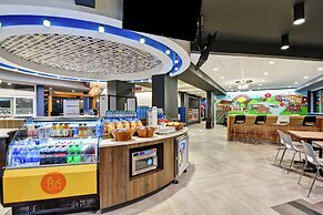 Tru by Hilton Richmond