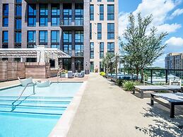 Global Luxury Suites at Reston Town Center