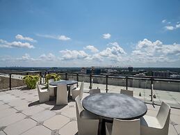 Global Luxury Suites at Reston Town Center