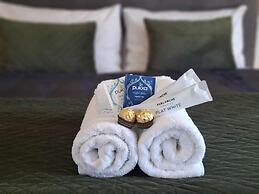 Mackenzie Motels