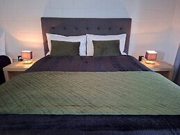 Mackenzie Motels