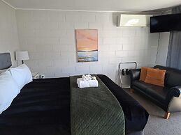 Mackenzie Motels