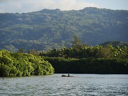 Mahun on the Lagoon Bungalows