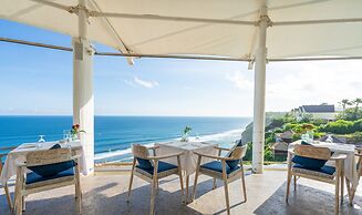 Cliffront Tropical Villa Cantik