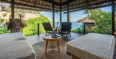 Cliffront Tropical Villa Cantik