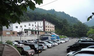 Lodge Oka