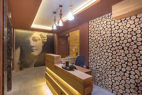 King Maron Wellness Beach Hotel