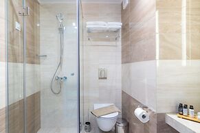 King Maron Wellness Beach Hotel