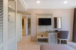 King Maron Wellness Beach Hotel