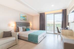 King Maron Wellness Beach Hotel