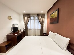 Hoang Yen Hotel - Phu My Hung