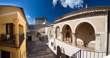 Castello di Altomonte