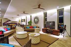 Luxury Villa Crystal Blue