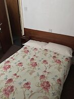 Gosfield House Hotel