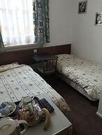 Gosfield House Hotel