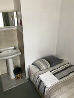 Gosfield House Hotel