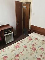 Gosfield House Hotel