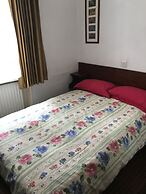 Gosfield House Hotel