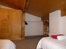 Central Hostel Châtel