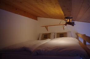 Central Hostel Châtel