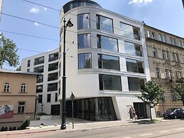 City of The Kings Piano Apartment