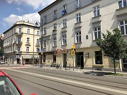 City of The Kings Piano Apartment