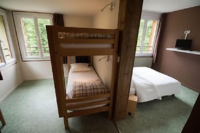 1861 Châtel Hostel