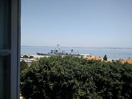 Xavier - Alfama River View by Team4You