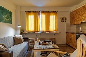 Downtown Yellow Studio - Central Secret Nest