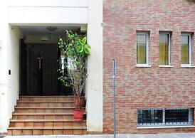 Downtown Yellow Studio - Central Secret Nest