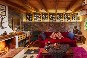 Escape in the Forest, Cosy Chalet with Home Cinema