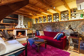 Escape in the Forest, Cosy Chalet with Home Cinema