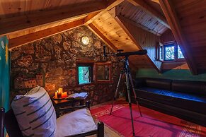 Escape in the Forest, Cosy Chalet with Home Cinema