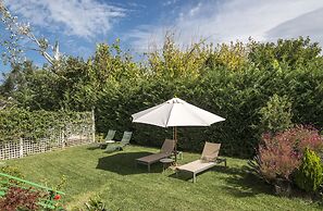 Estia Coastal Dream - Lush & Enchanting Garden Gem