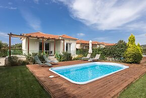 Sun, Sand & Seclusion - Artemis with Private Pool