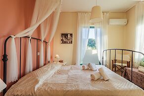 Lavender Garden Retreat - Secluded Seaside Getaway