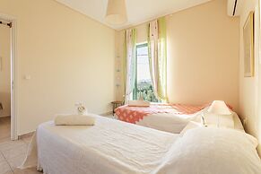 Lavender Garden Retreat - Secluded Seaside Getaway