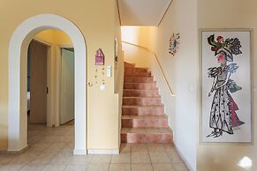 Lavender Garden Retreat - Secluded Seaside Getaway