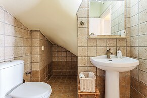 Lavender Garden Retreat - Secluded Seaside Getaway