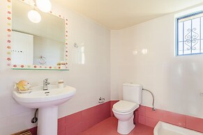 Lavender Garden Retreat - Secluded Seaside Getaway