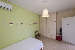 Lavender Garden Retreat - Secluded Seaside Getaway