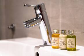 Bentley Holiday Apartments - West One