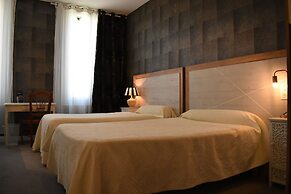 Hotel Henri IV