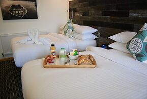 The Waterfront Lodges