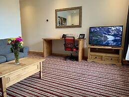 The Waterfront Lodges