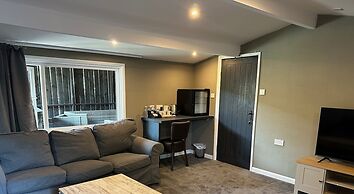 The Waterfront Lodges