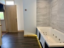 The Waterfront Lodges