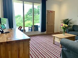 The Waterfront Lodges