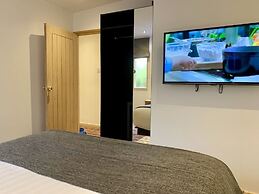 The Waterfront Lodges